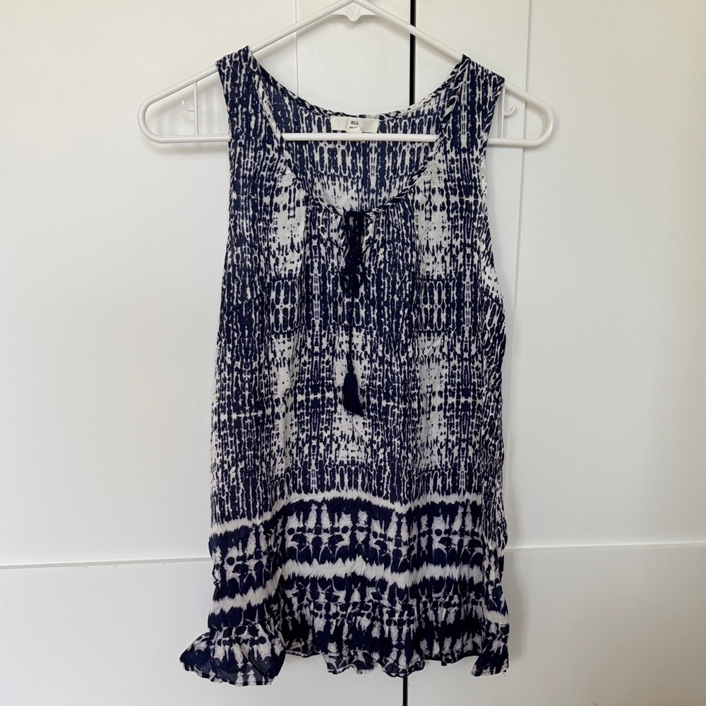 Sleeveless Navy Tie-Front Patterned Tank Top XS